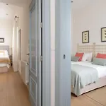 Plaza Nueva 2 Bedrooms & 2 Bathrooms